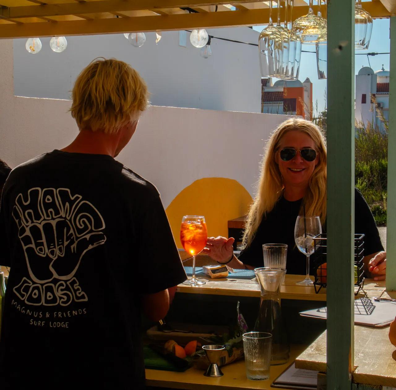 Aftersurf häng i baren