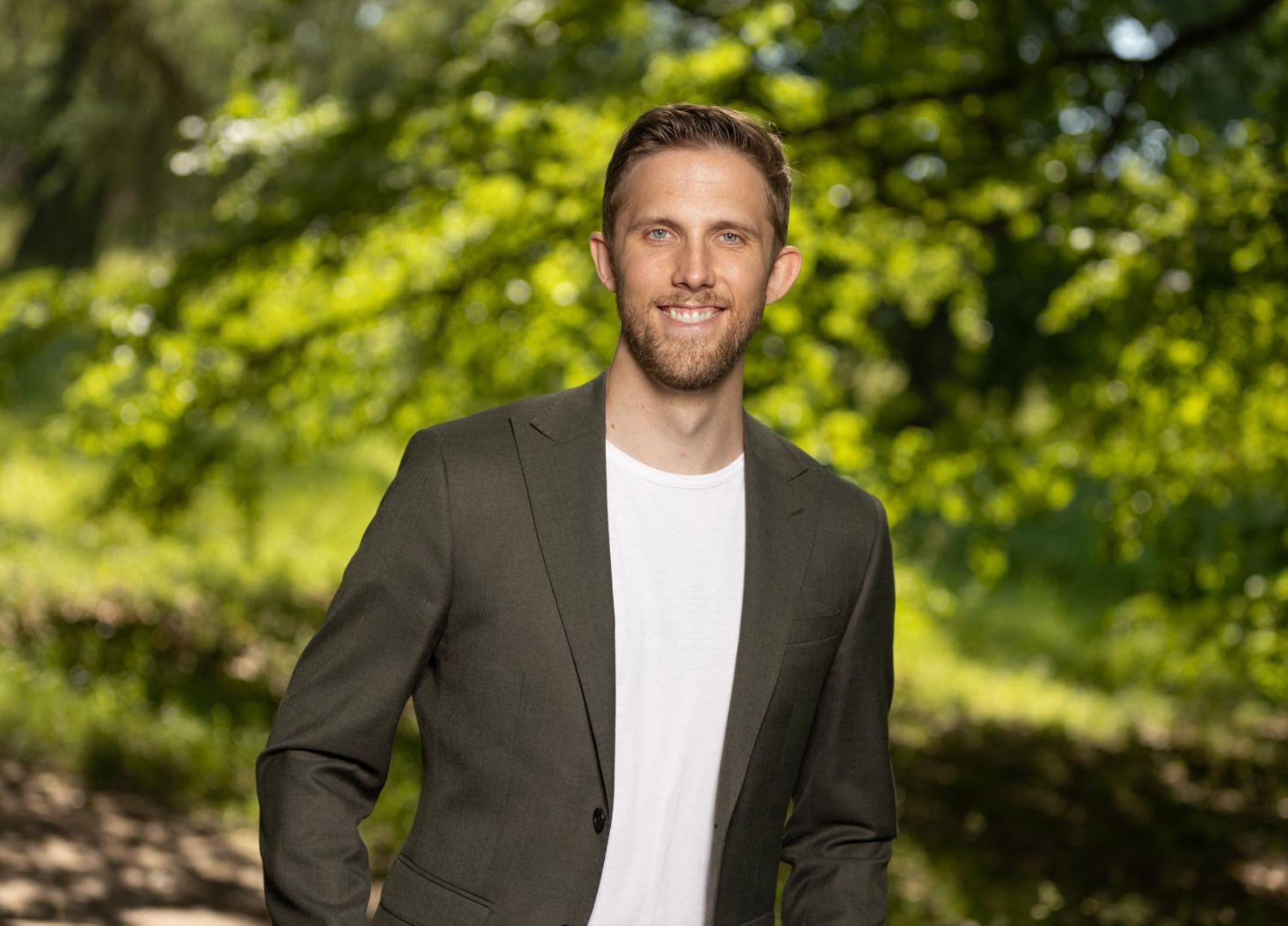Porträttbild på psykologen Henrik Wikman