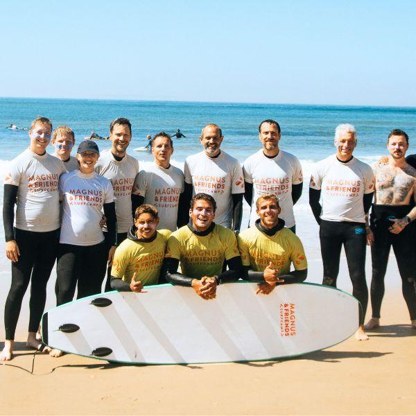 Glatt gäng hos Magnus & friends efter surflektion på stranden