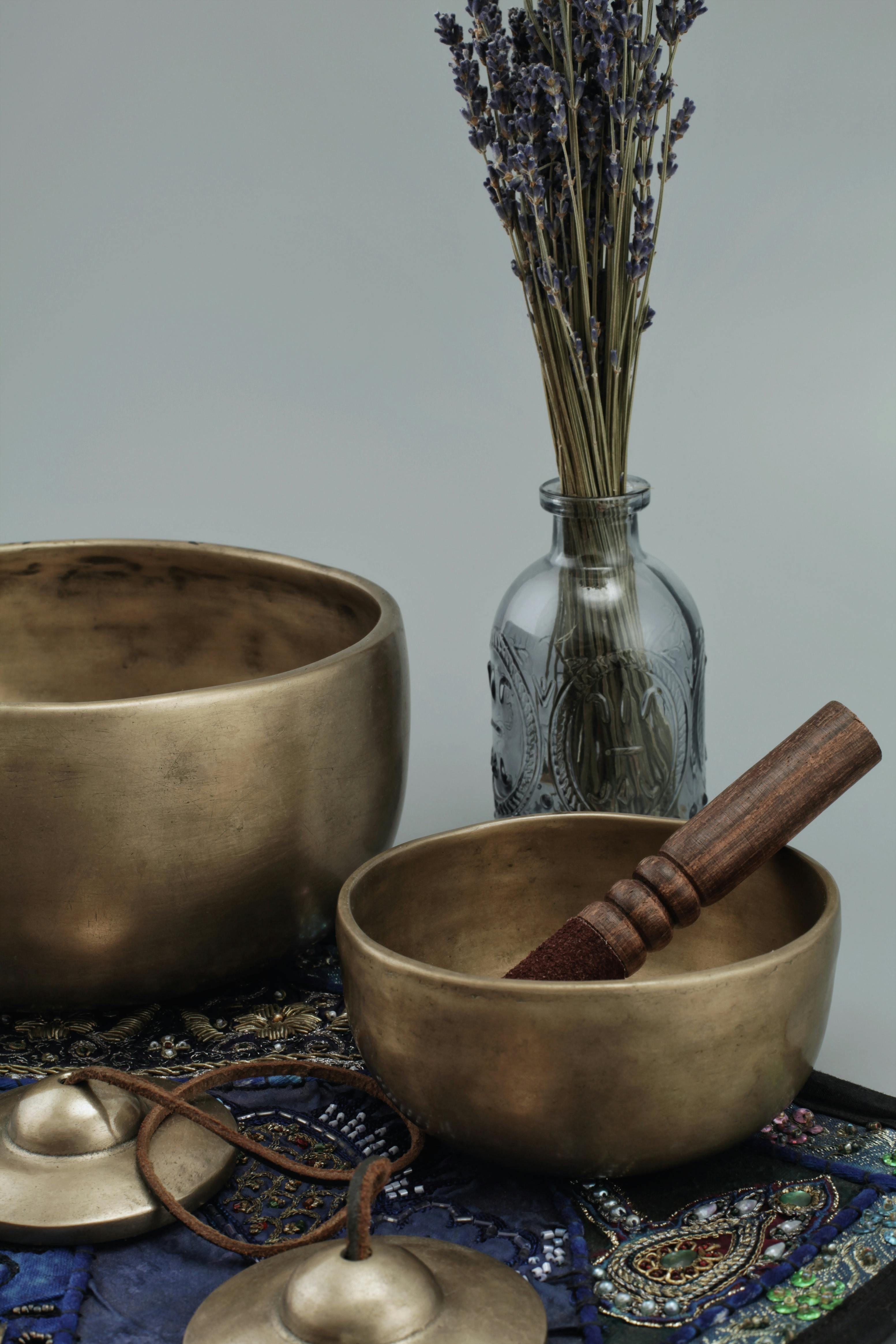 Singing bowl / magic bowl / klangskål