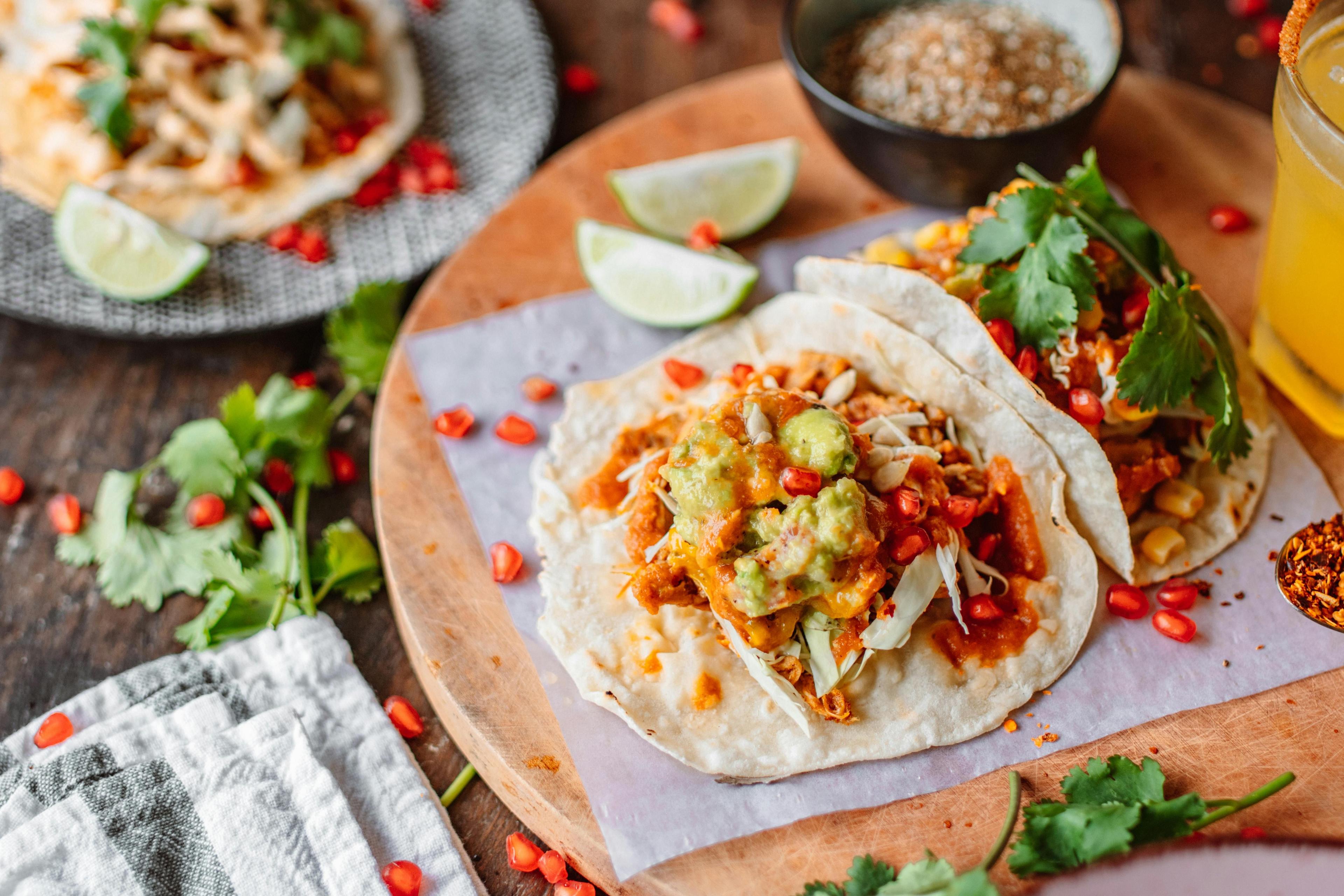 Hemmagjord tacos, gott, fräscht och färgglatt 